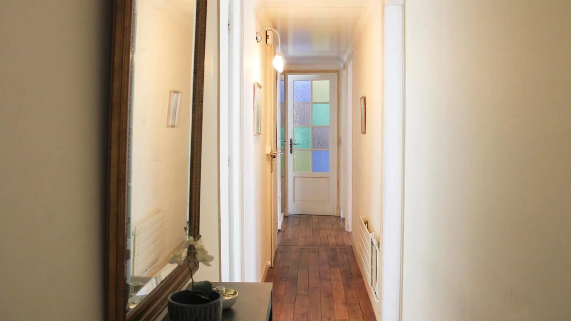 Apartment Lovely Paris Flat Close To Eiffel Tower
